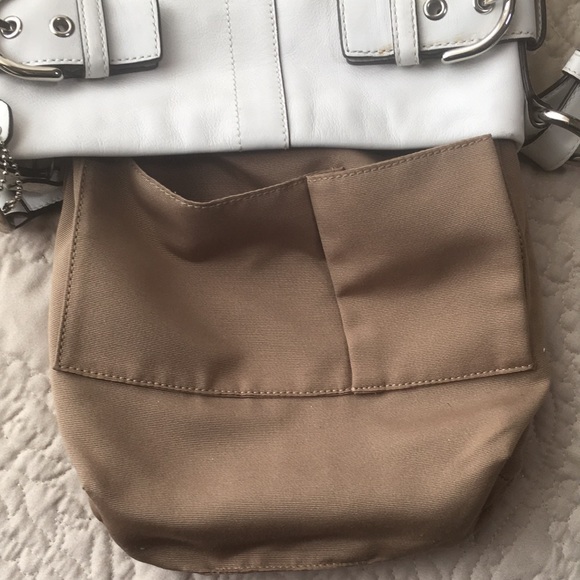 Coach Soho Buckle White Leather Shoulder Bag Purse Silver Buckle Hang Tag - Picture 14 of 16